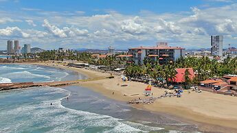 Luna Palace Hotel and Suites