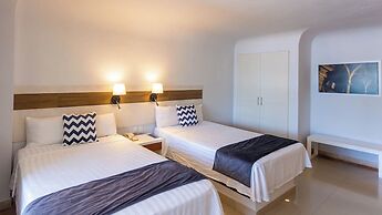 Luna Palace Hotel and Suites