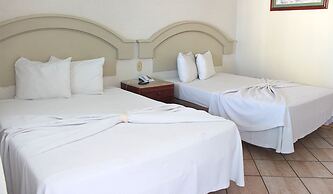 Hotel Playa Marina