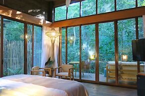 Casa Bonita Tropical Lodge