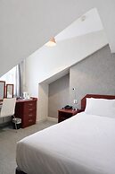 County Hotel