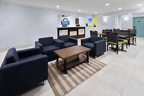Days Inn & Suites by Wyndham Siler City