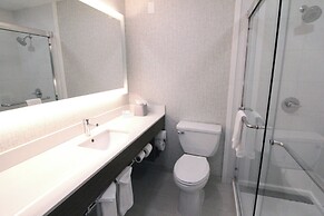 Holiday Inn Express Santa Rosa North by IHG