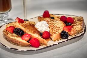 Holiday Inn Kansas City Downtown by IHG