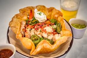 Holiday Inn Kansas City Downtown by IHG