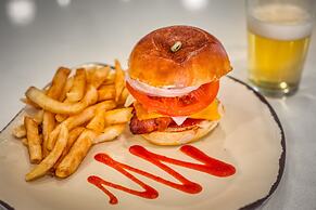 Holiday Inn Kansas City Downtown by IHG