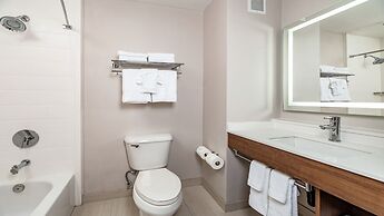 Holiday Inn Express Fremont-Milpitas Central by IHG