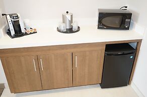 Holiday Inn Express Fremont-Milpitas Central by IHG