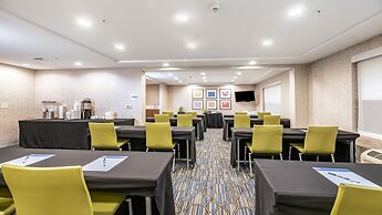 Holiday Inn Express Fremont-Milpitas Central by IHG