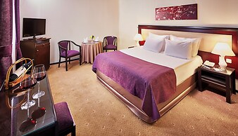 Gunes Hotel Merter