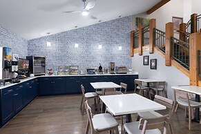 AmericInn by Wyndham Stuart