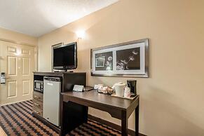 Quality Inn Decatur River City