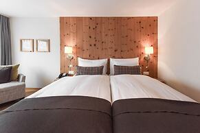 Adula Hotel