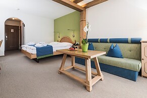 Adula Hotel