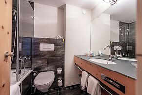 Adula Hotel