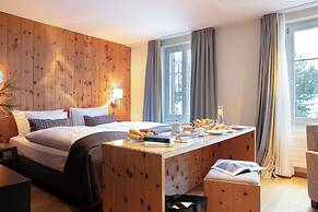 Adula Hotel