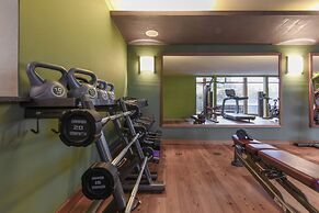 Adula Hotel