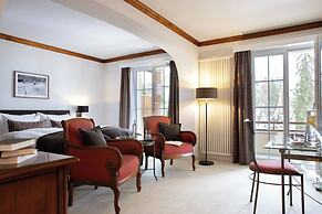 Adula Hotel