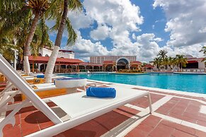 Cozumel Hotel & Resort, Trademark Collection by Wyndham