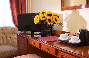 Hotel Queen Mary Paris