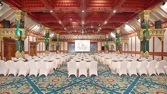 Nusa Dua Beach Hotel and Spa - Handwritten Collection