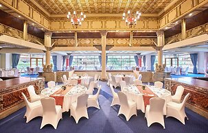 Nusa Dua Beach Hotel and Spa - Handwritten Collection