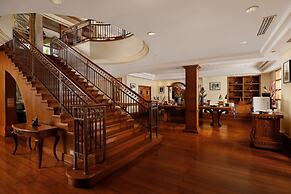 Nusa Dua Beach Hotel and Spa - Handwritten Collection