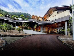 Grand Mercure Puka Park Resort