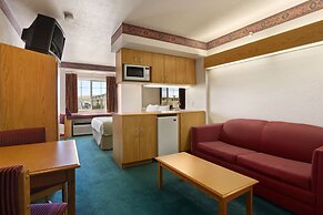 Microtel Inn & Suites by Wyndham Albuquerque West