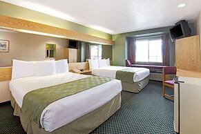 Microtel Inn & Suites by Wyndham Albuquerque West