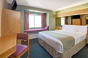 Microtel Inn & Suites by Wyndham Albuquerque West