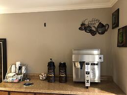 Super 8 by Wyndham Harbison/Parkridge Hospital