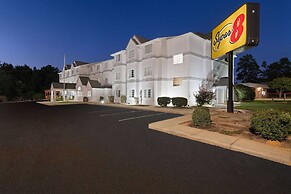 Super 8 by Wyndham Harbison/Parkridge Hospital