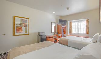 Microtel Inn & Suites by Wyndham Gulf Shores