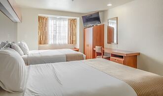 Microtel Inn & Suites by Wyndham Gulf Shores