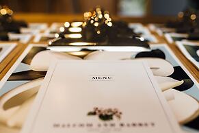 Hotel Malcom and Barret