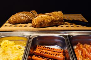 Hotel Malcom and Barret