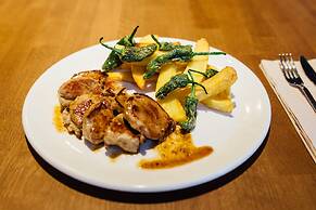 Hotel Malcom and Barret