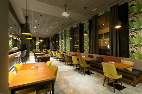 Hotel Malcom and Barret