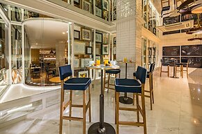 H10 Puerta de Alcalá