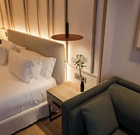 H10 Puerta de Alcalá