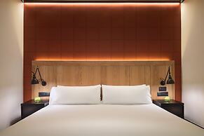 H10 Puerta de Alcalá