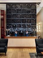 H10 Puerta de Alcalá