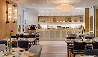 H10 Puerta de Alcalá