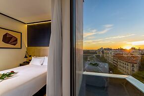 H10 Puerta de Alcalá