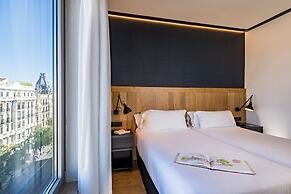 H10 Puerta de Alcalá