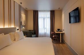 H10 Puerta de Alcalá