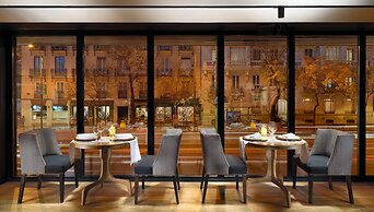 H10 Puerta de Alcalá