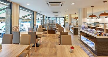 NH Barcelona Les Corts