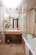 NH Barcelona Les Corts